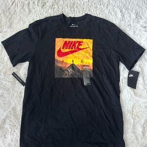 Nike Men's Black and Red Graphic Tee